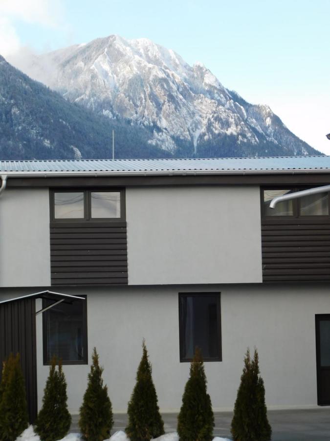 Mountain Vista Suites Zarnesti Exterior foto