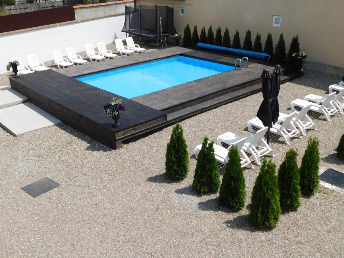 Mountain Vista Suites Zarnesti Exterior foto
